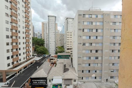 Studio à venda com 27m², 1 quarto e sem vaga Studio à venda com 27m², 1 quarto e sem vagaVaranda do Studio