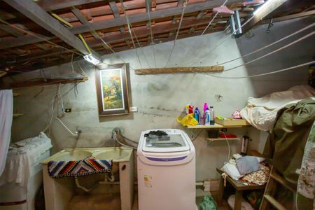 Casa à venda com 72m², 3 quartos e 1 vagaÁrea de Serviço