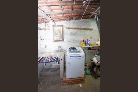 Casa à venda com 72m², 3 quartos e 1 vagaÁrea de Serviço