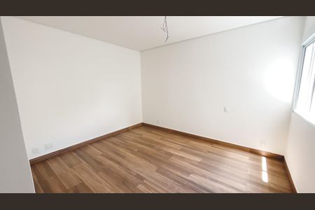 Casa à venda com 192m², 3 quartos e 2 vagasQuarto Suíte