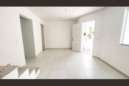 Casa à venda com 192m², 3 quartos e 2 vagasSala