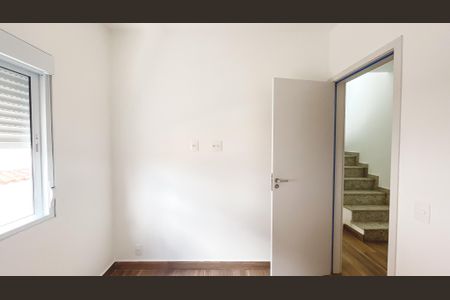 Casa à venda com 192m², 3 quartos e 2 vagasQuarto 2