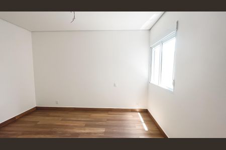 Casa à venda com 192m², 3 quartos e 2 vagasQuarto Suíte