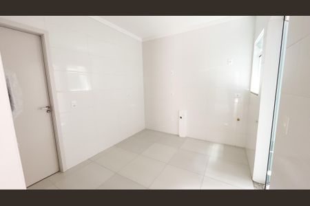 Casa à venda com 192m², 3 quartos e 2 vagasCozinha