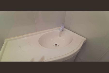 Apartamento para alugar com 73m², 2 quartos e sem vagaBanheiro da Suíte