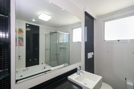 Apartamento para alugar com 148m², 3 quartos e 2 vagas Apartamento para alugar com 148m², 3 quartos e 2 vagasBanheiro da Suíte 1