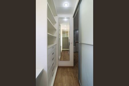 Apartamento para alugar com 148m², 3 quartos e 2 vagas Apartamento para alugar com 148m², 3 quartos e 2 vagasCloset da Suíte 1