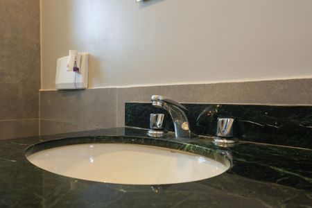 Apartamento para alugar com 148m², 3 quartos e 2 vagas Apartamento para alugar com 148m², 3 quartos e 2 vagasBanheiro da Suíte 2