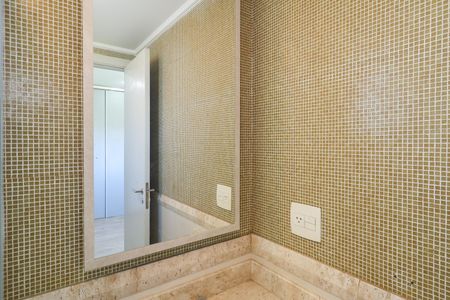 Apartamento para alugar com 148m², 3 quartos e 2 vagas Apartamento para alugar com 148m², 3 quartos e 2 vagasBanheiro da Suíte 3