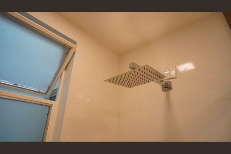 Apartamento para alugar com 76m², 2 quartos e 1 vagaBanheiro Corredor