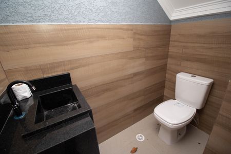 Casa à venda com 204m², 3 quartos e 4 vagas Casa à venda com 204m², 3 quartos e 4 vagasBanheiro de serviço