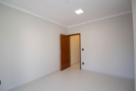 Casa à venda com 204m², 3 quartos e 4 vagas Casa à venda com 204m², 3 quartos e 4 vagasQuarto 1 - Suíte