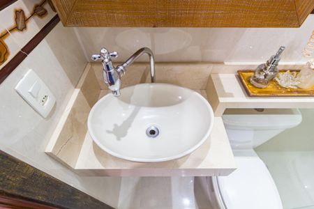 Apartamento à venda com 49m², 2 quartos e 1 vagaDetalhe - Banheiro 