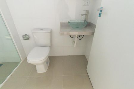 Studio para alugar com 30m², 1 quarto e sem vaga Studio para alugar com 30m², 1 quarto e sem vagaBanheiro Social