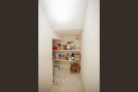 Casa para alugar com 160m², 4 quartos e 2 vagasDespensa