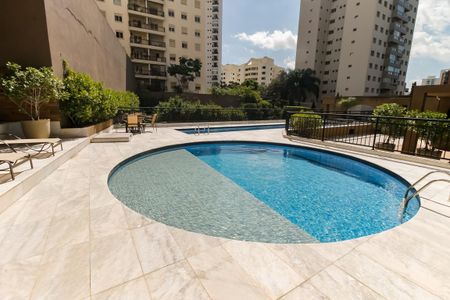 Apartamento à venda com 161m², 3 quartos e 4 vagasÁrea comum - Piscina