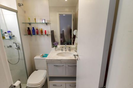 Apartamento à venda com 161m², 3 quartos e 4 vagasBanheiro da Suíte 1