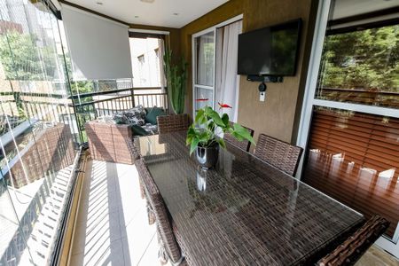 Apartamento à venda com 161m², 3 quartos e 4 vagasVaranda gourmet