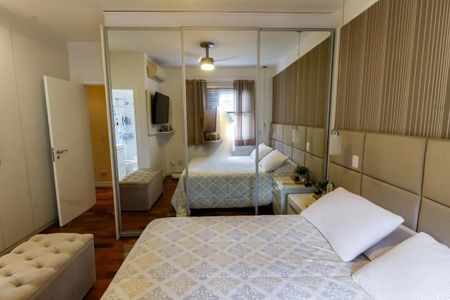 Apartamento à venda com 161m², 3 quartos e 4 vagasSuíte 2 - armários