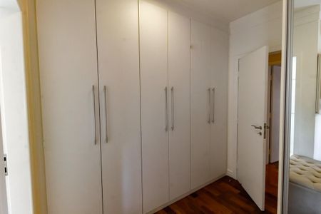 Apartamento à venda com 161m², 3 quartos e 4 vagasSuíte 2 - armários