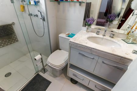 Apartamento à venda com 161m², 3 quartos e 4 vagasBanheiro da Suíte 1