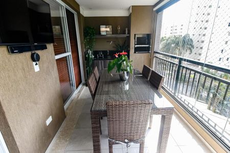 Varanda gourmet de apartamento à venda com 3 quartos, 161m² em Vila Suzana, São Paulo