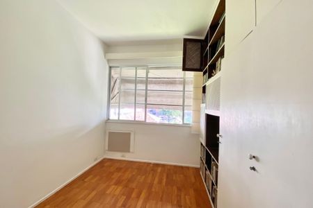 Quarto 1 de apartamento à venda com 3 quartos, 110m² em Copacabana, Rio de Janeiro