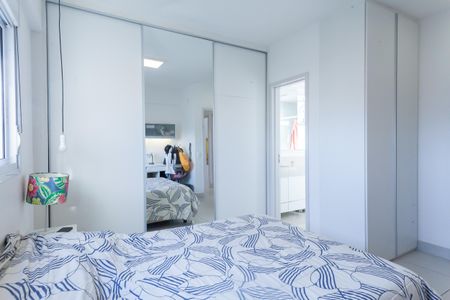 Apartamento à venda com 95m², 3 quartos e 2 vagas Apartamento à venda com 95m², 3 quartos e 2 vagassuite