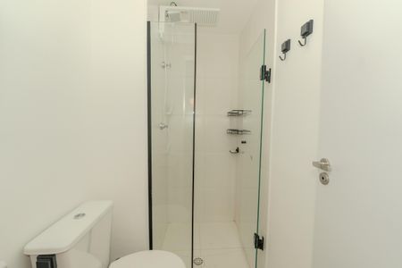 Banheiro de kitnet/studio para alugar com 1 quarto, 25m² em Bela Vista, São Paulo