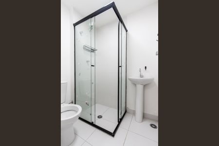 Apartamento para alugar com 33m², 2 quartos e sem vaga Apartamento para alugar com 33m², 2 quartos e sem vagaBanheiro Social