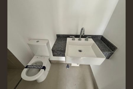 Apartamento à venda com 34m², 1 quarto e sem vaga Apartamento à venda com 34m², 1 quarto e sem vagaBanheiro da Suíte