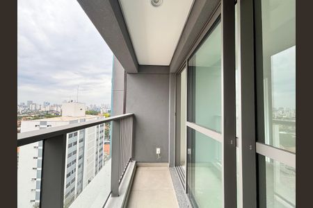 Apartamento à venda com 34m², 1 quarto e sem vaga Apartamento à venda com 34m², 1 quarto e sem vagaVaranda