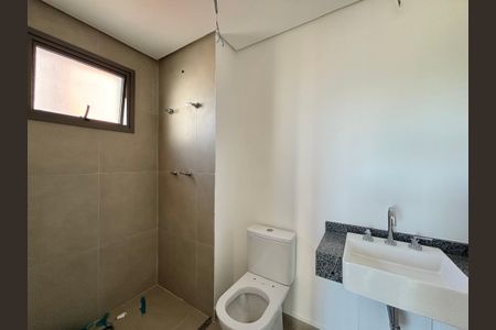 Apartamento à venda com 66m², 2 quartos e 1 vaga Apartamento à venda com 66m², 2 quartos e 1 vagaBanheiro da Suíte 2