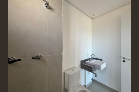 Apartamento à venda com 66m², 2 quartos e 1 vaga Apartamento à venda com 66m², 2 quartos e 1 vagaBanheiro da Suíte 2
