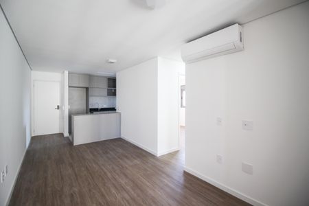 Sala/Cozinha de apartamento para alugar com 2 quartos, 75m² em Indianópolis, São Paulo