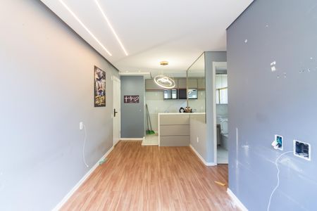 Sala  de apartamento à venda com 2 quartos, 50m² em Piratininga, Osasco