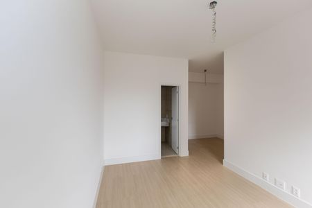 Apartamento à venda com 240m², 4 quartos e 4 vagasSuíte 2