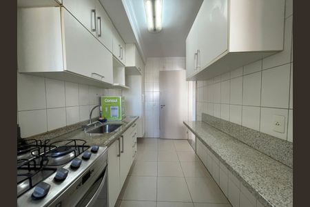 Apartamento para alugar com 98m², 2 quartos e 2 vagasCozinha