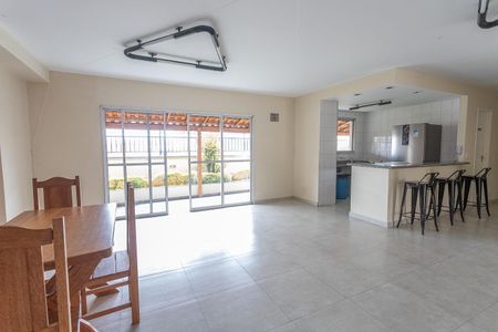 Apartamento à venda com 66m², 2 quartos e 1 vaga Apartamento à venda com 66m², 2 quartos e 1 vagaÁrea comum - Salão de festas
