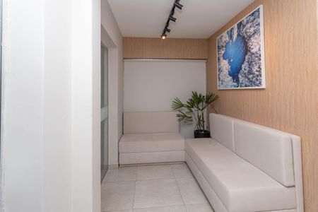 Apartamento à venda com 66m², 2 quartos e 1 vaga Apartamento à venda com 66m², 2 quartos e 1 vagaHall de entrada