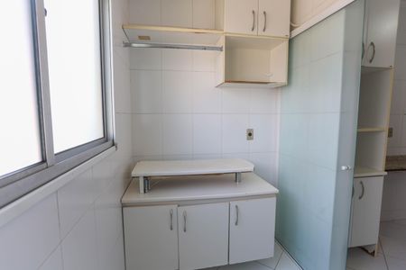 Apartamento à venda com 66m², 2 quartos e 1 vaga Apartamento à venda com 66m², 2 quartos e 1 vagaÁrea de serviço