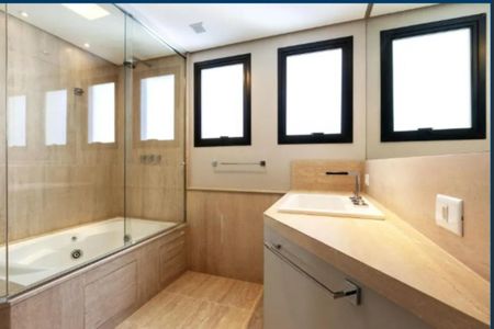 Apartamento à venda com 135m², 2 quartos e 2 vagas Apartamento à venda com 135m², 2 quartos e 2 vagasFoto 01