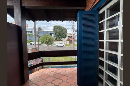 Casa para alugar com 290m², 4 quartos e 1 vagaSacada - Sala