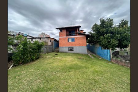 Casa para alugar com 290m², 4 quartos e 1 vagaPátio