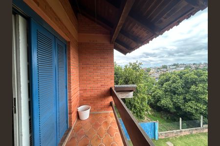 Casa para alugar com 290m², 4 quartos e 1 vagaSacada - Suíte