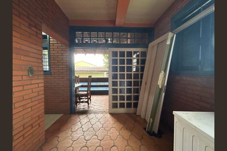 Casa para alugar com 290m², 4 quartos e 1 vagaÁrea de Serviço