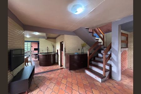 Casa para alugar com 290m², 4 quartos e 1 vagaSala