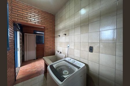 Casa para alugar com 290m², 4 quartos e 1 vagaÁrea de Serviço