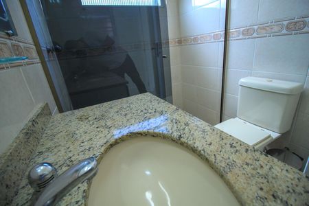 Casa à venda com 127m², 3 quartos e 2 vagas Casa à venda com 127m², 3 quartos e 2 vagasBanheiro da Suíte 1