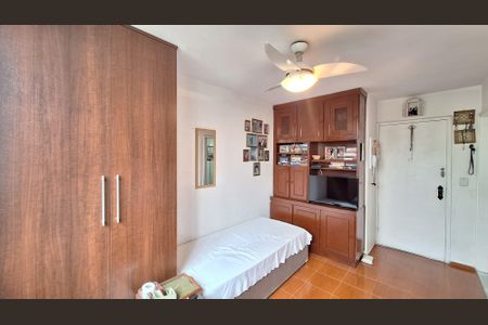 Apartamento à venda com 67m², 2 quartos e sem vagaSala